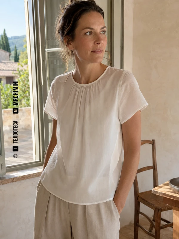 Blusa de Batista en blanco cálido #F5F1E8