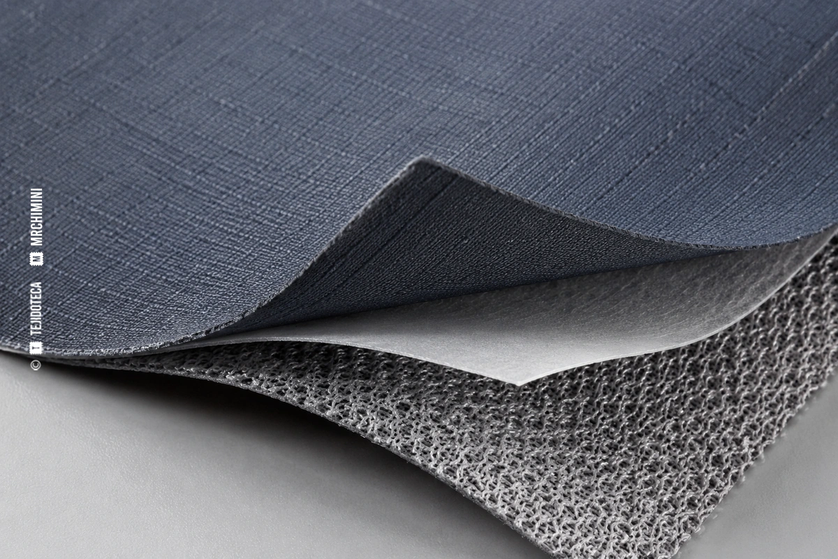 Macro de laminado GORE-TEX® azul pizarra con tejido exterior, membrana y soporte de punto