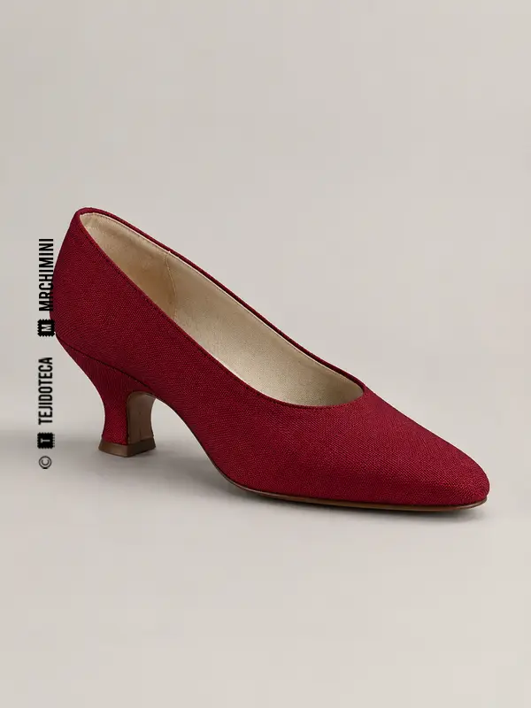 Zapato de salón confeccionado en tabinete burdeos